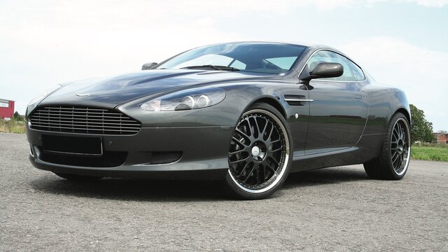 Aston Martin DB9 mit Cargraphic Felgen | © HS Motorsport