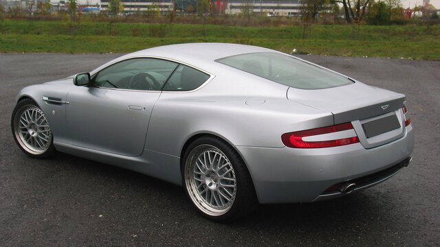 Aston Martin DB9 mit Cargraphic Felgen | © HS Motorsport