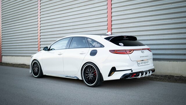 KIA ProCeed GT mit Barracuda Voltec T6 | © HS Motorsport