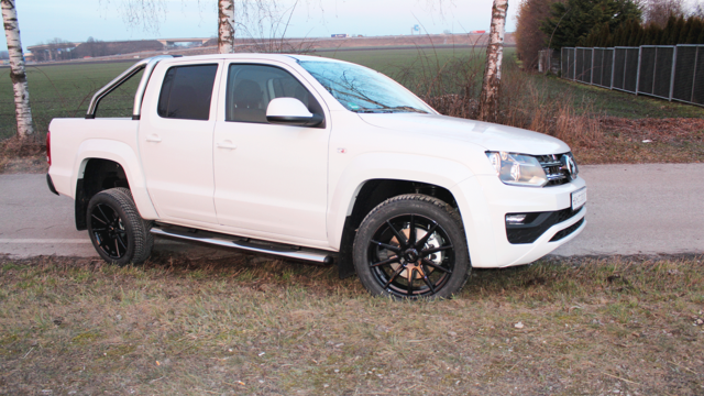 VW Amarok mit Elegance Wheels E1 | © HS Motorsport