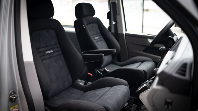 VW T6.1 mit Recaro Ergomed ES Sitze | © HS Motorsport